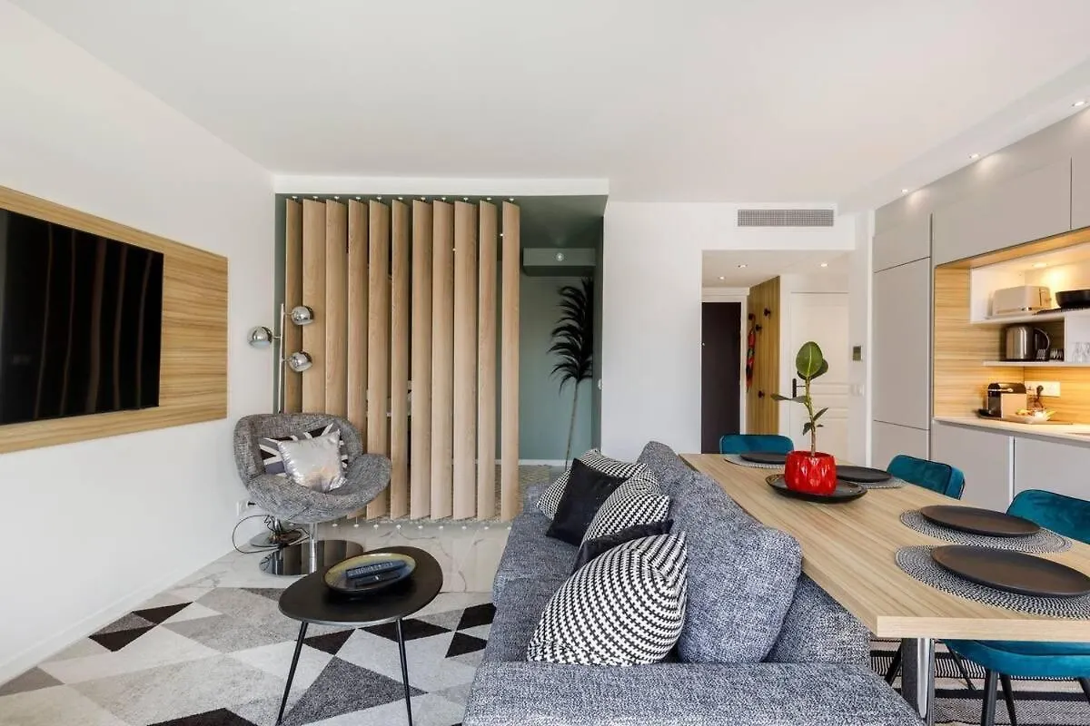 Luxury Apartment - Carre D'Or - 2 Beds Cannes 0*,  France