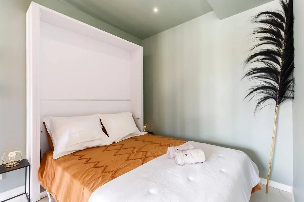 Luxury Apartment - Carre D'Or - 2 Beds Cannes 0*,  France