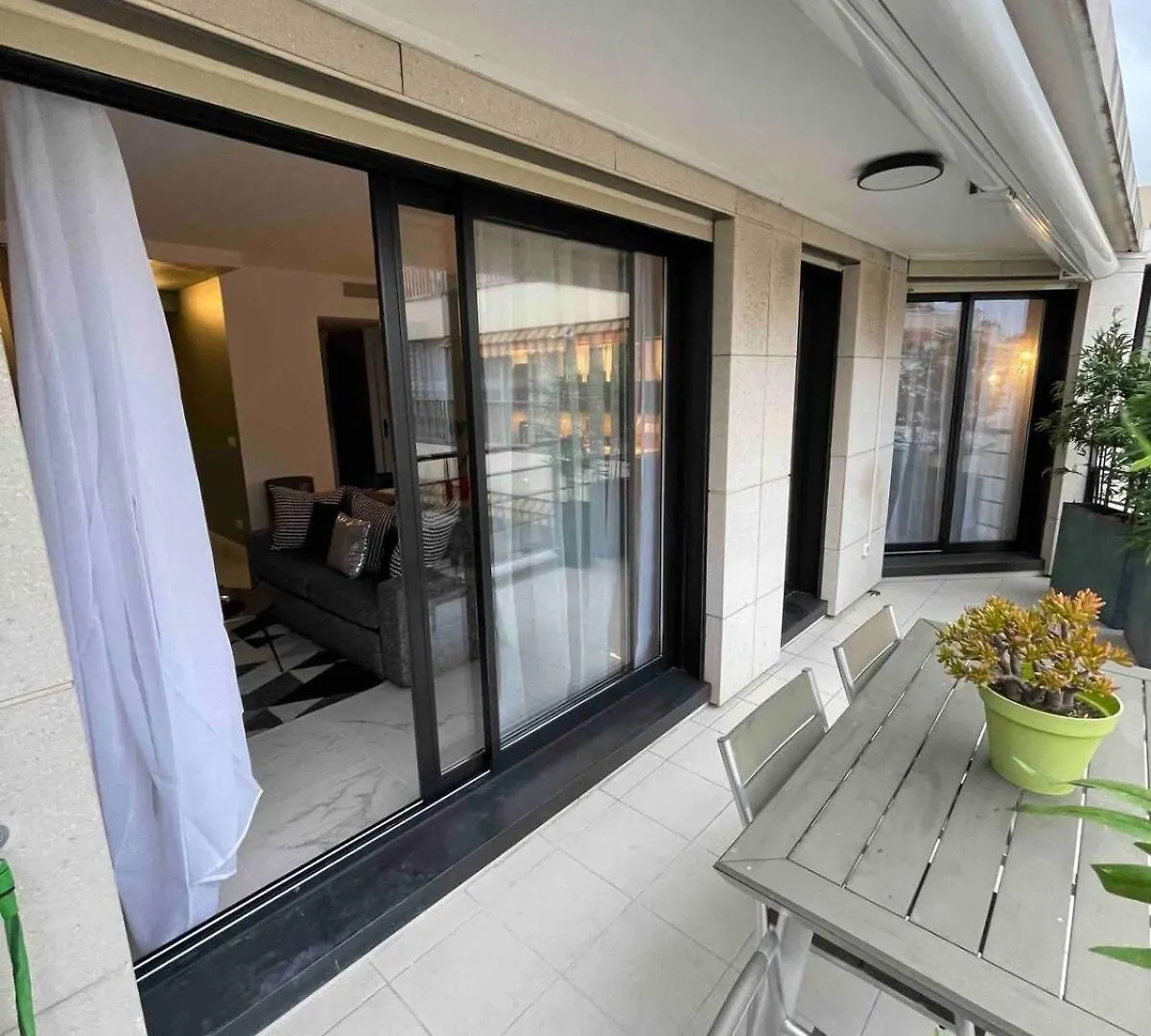 Luxury Apartment - Carre D'Or - 2 Beds Cannes 0*,